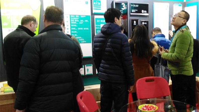 拉布灯箱画面制作：揭秘专业级工艺流程