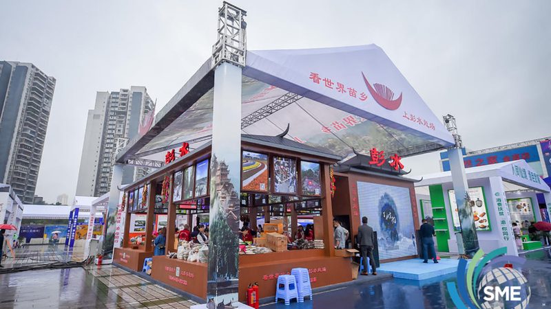 户外耐候喷绘写真定制，揭秘专业流程与关键要点